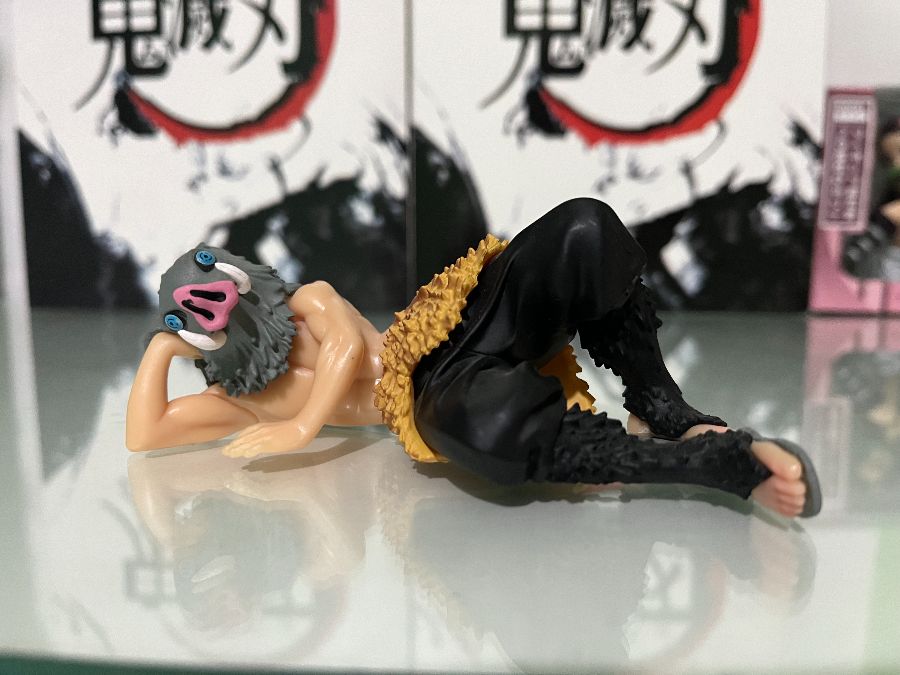Inosuke acostado