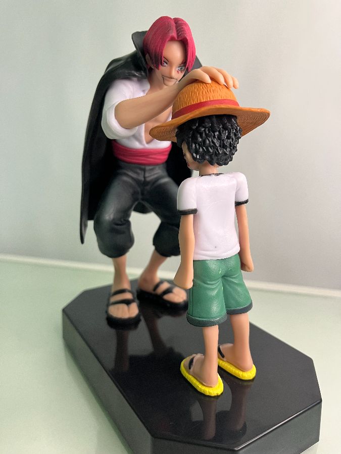 luffy vs shanks